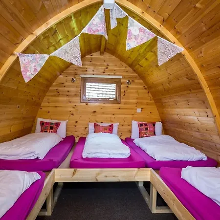 Luxury tent Podumna Glamping Village *
