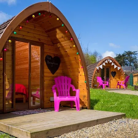 Luxury tent Podumna Glamping Village Portumna