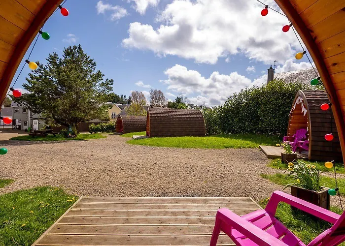 酒店 Podumna Village 2*